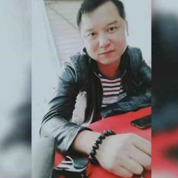 40岁岁湖南单身帅哥 - 新疆吉缘网