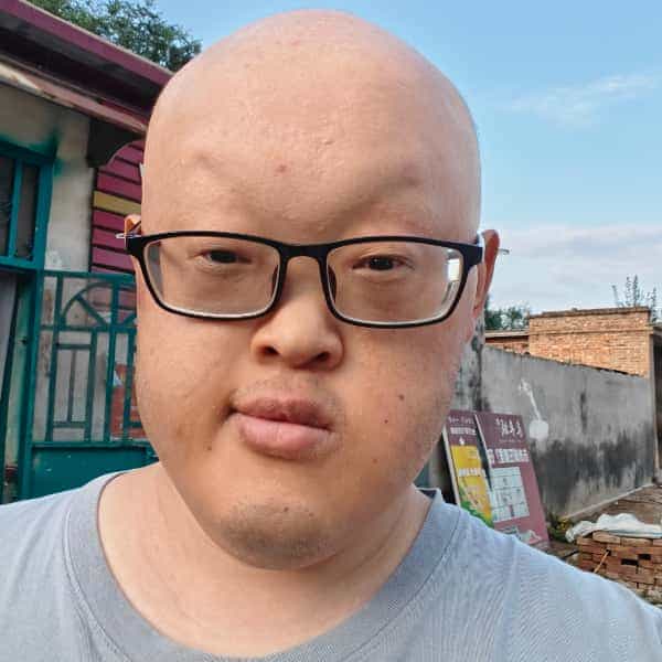 28岁岁山东单身帅哥 - 新疆吉缘网