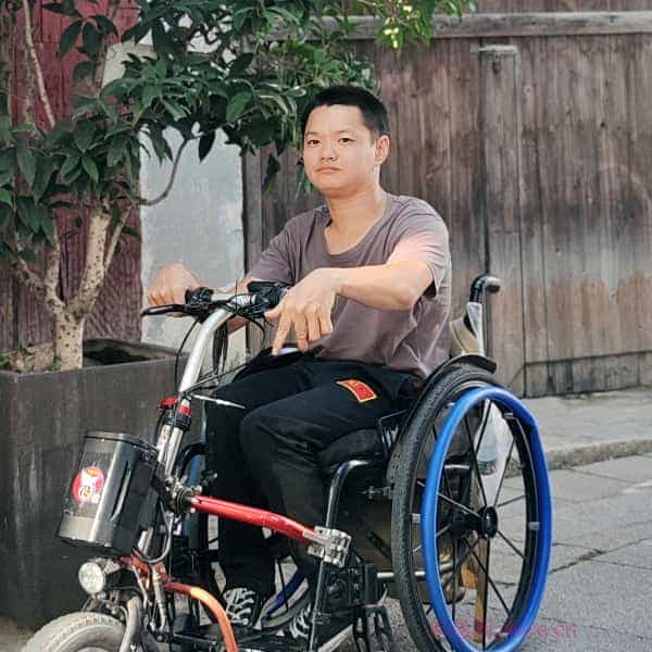 33岁岁湖北单身帅哥 - 新疆吉缘网